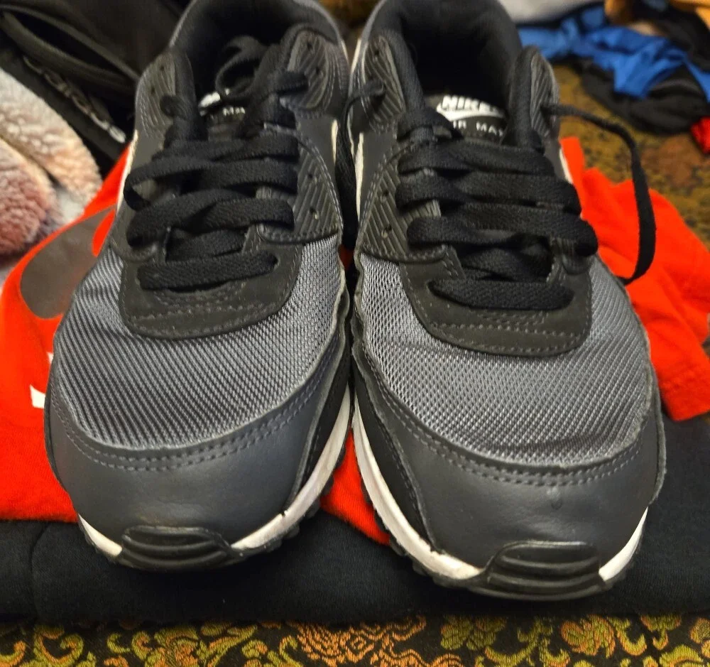 Nike Men’s Athletic Shoes Black and Gray with White Swoosh